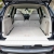 Багажник нового BMW X5, исполненный в белом цвете